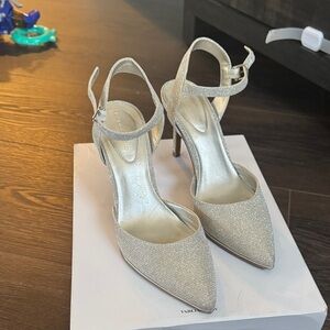 Bandolino Glittering Silver Heels